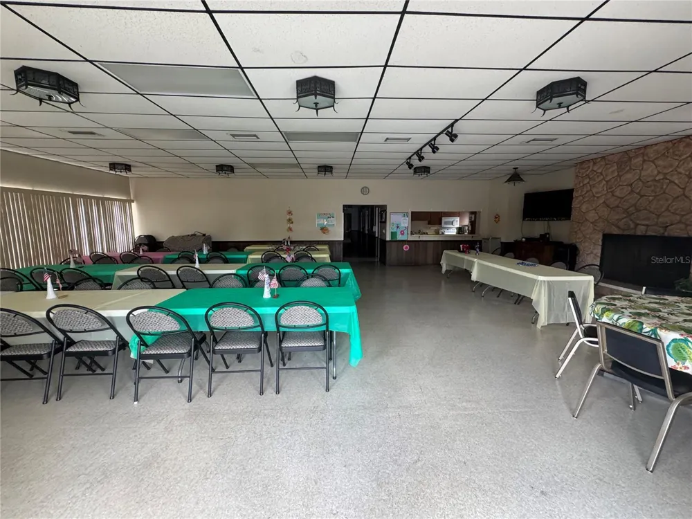 652 PARK CIRCLE Bradenton, FL 34207