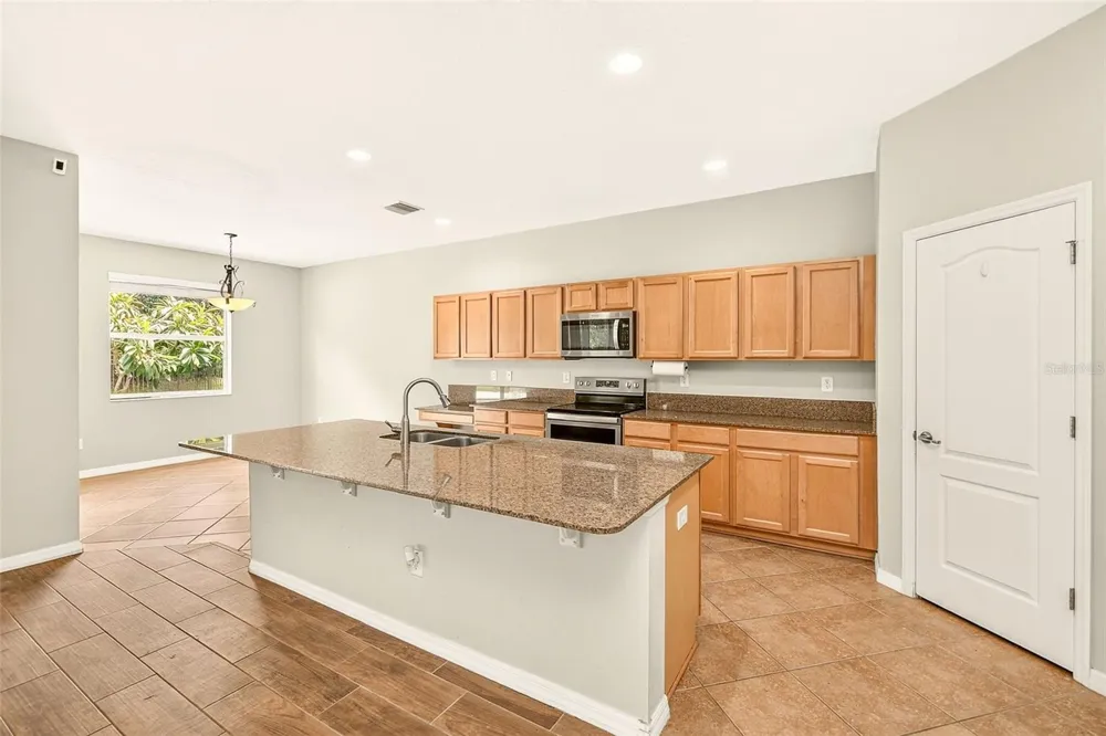 2917 WINGLEWOOD CIRCLE Lutz, FL 33558