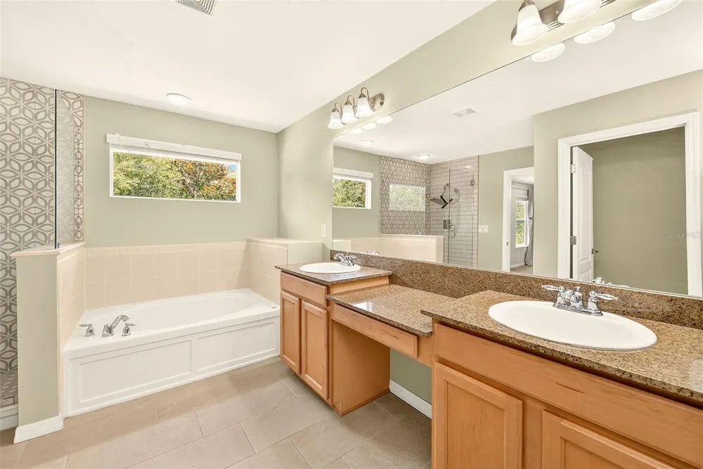 2917 WINGLEWOOD CIRCLE Lutz, FL 33558