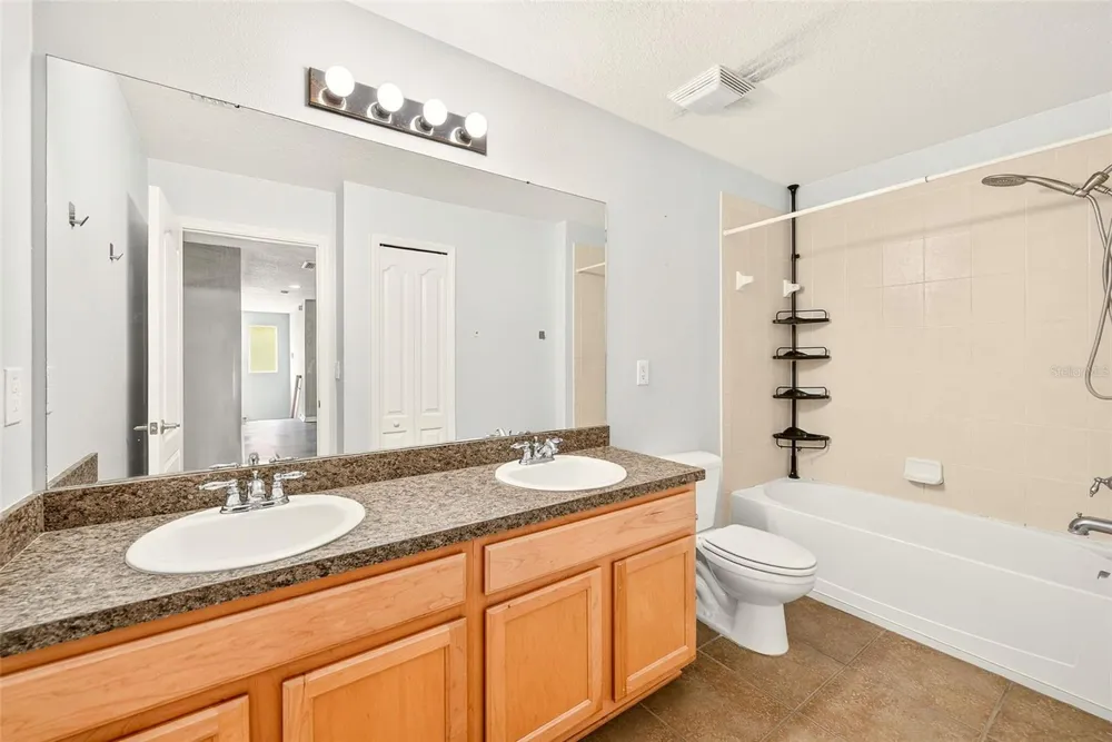 2917 WINGLEWOOD CIRCLE Lutz, FL 33558