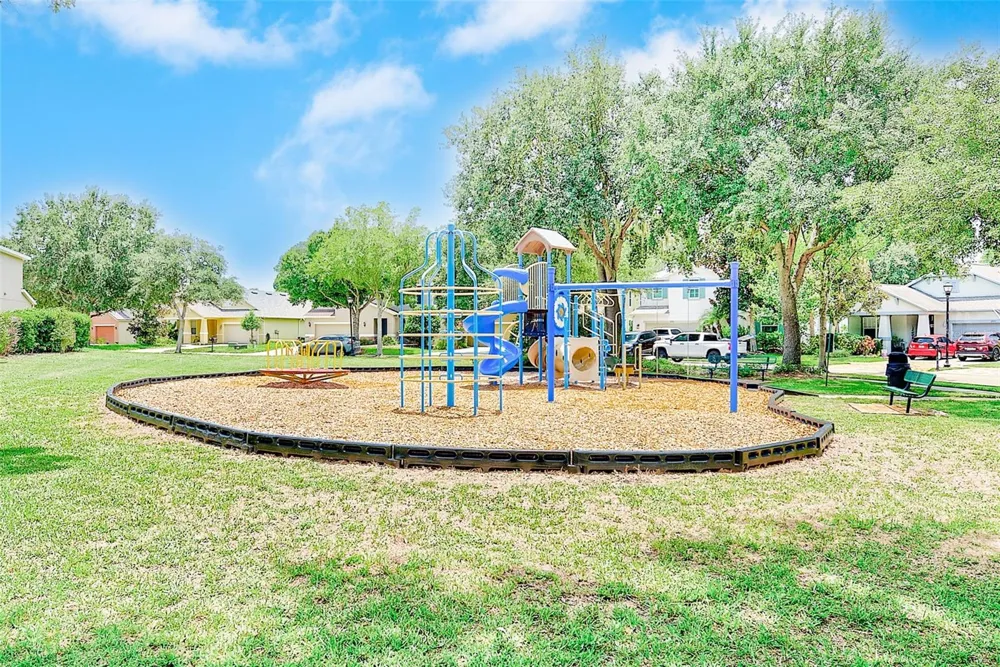 2917 WINGLEWOOD CIRCLE Lutz, FL 33558