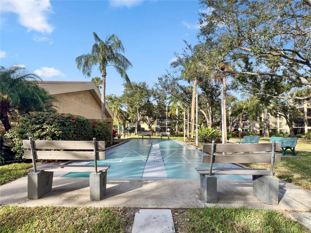 625 30TH AVENUE W #G402 Bradenton, FL 34205