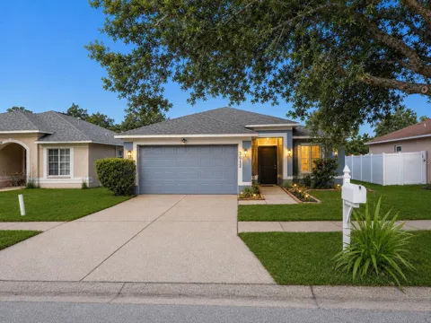 3012 SUMMER HOUSE DRIVE