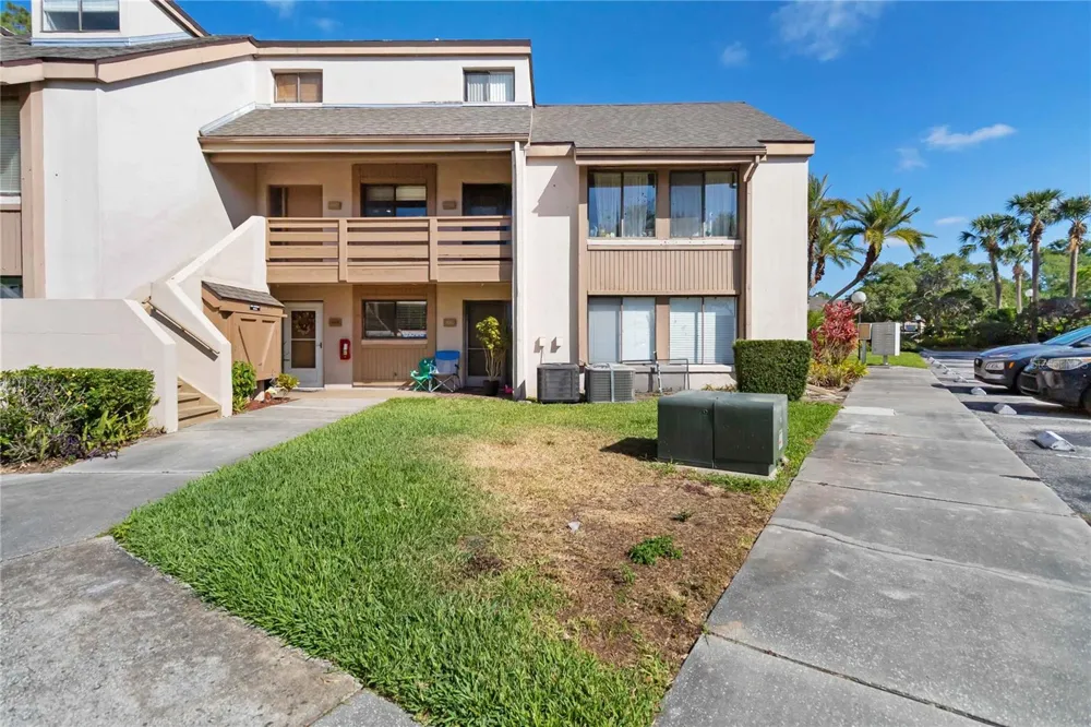 440 ORIENTA POINT STREET Altamonte Springs, FL 32701