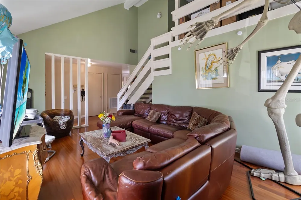 440 ORIENTA POINT STREET Altamonte Springs, FL 32701
