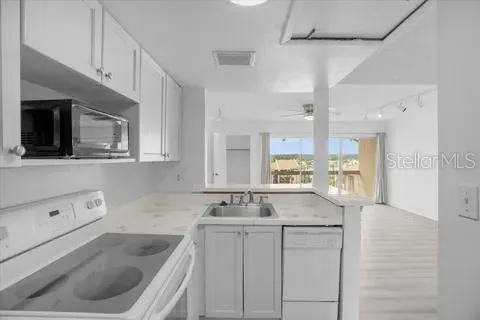 564 ORANGE DRIVE #40 Altamonte Springs, FL 32701