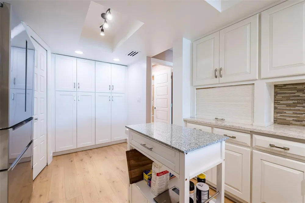 218 SKIFF POINT Clearwater Beach, FL 33767