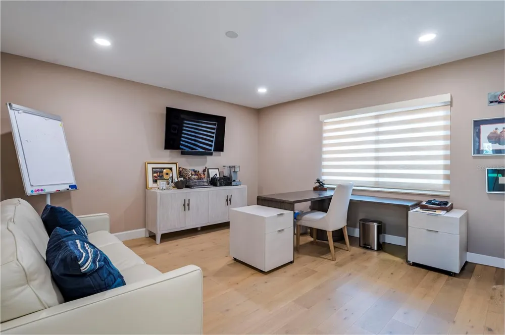 218 SKIFF POINT Clearwater Beach, FL 33767