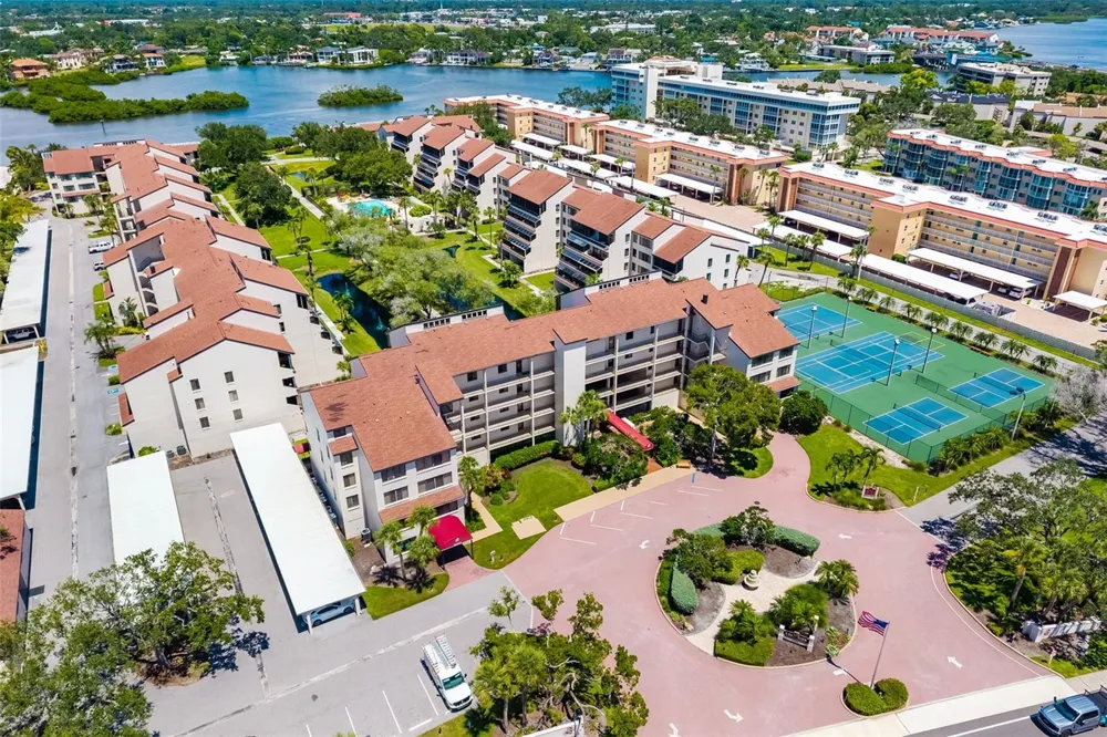 6263 MIDNIGHT PASS ROAD #403 Sarasota, FL 34242