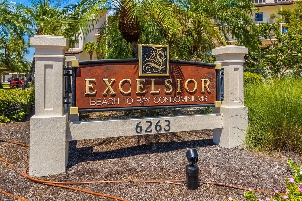 6263 MIDNIGHT PASS ROAD #403 Sarasota, FL 34242