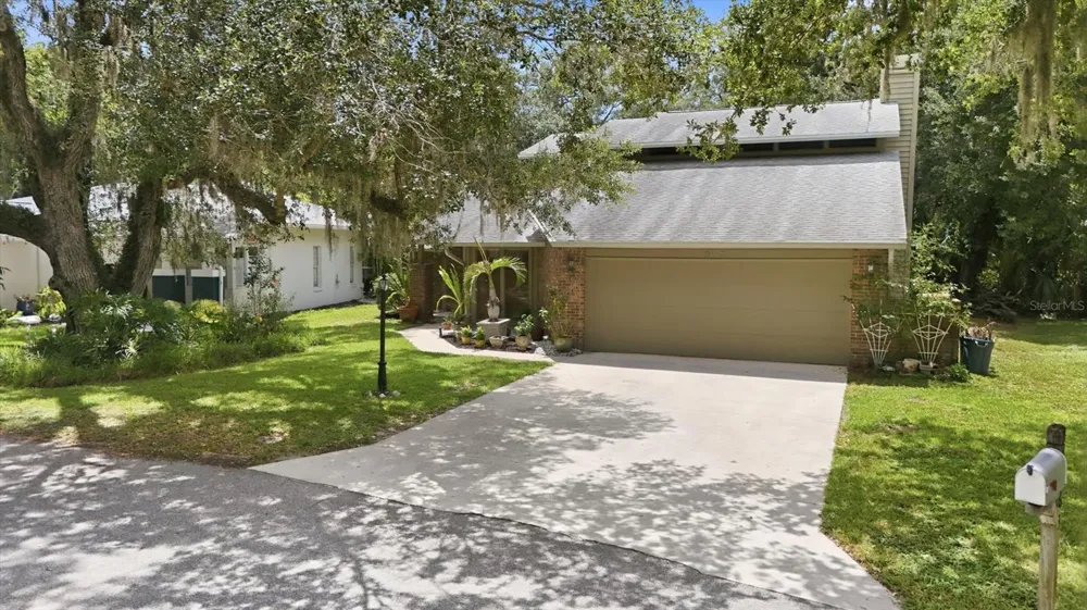 1063 GREYSTONE LANE Sarasota, FL 34232