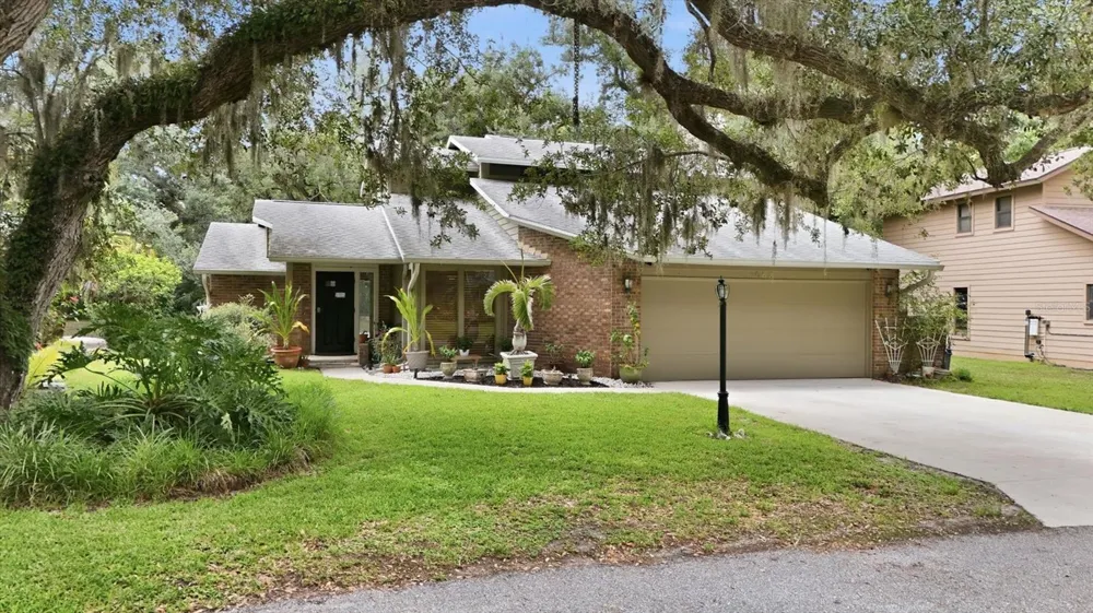 1063 GREYSTONE LANE Sarasota, FL 34232