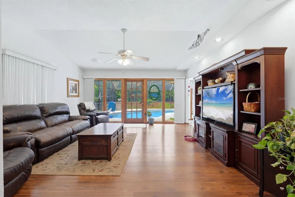 1063 GREYSTONE LANE Sarasota, FL 34232