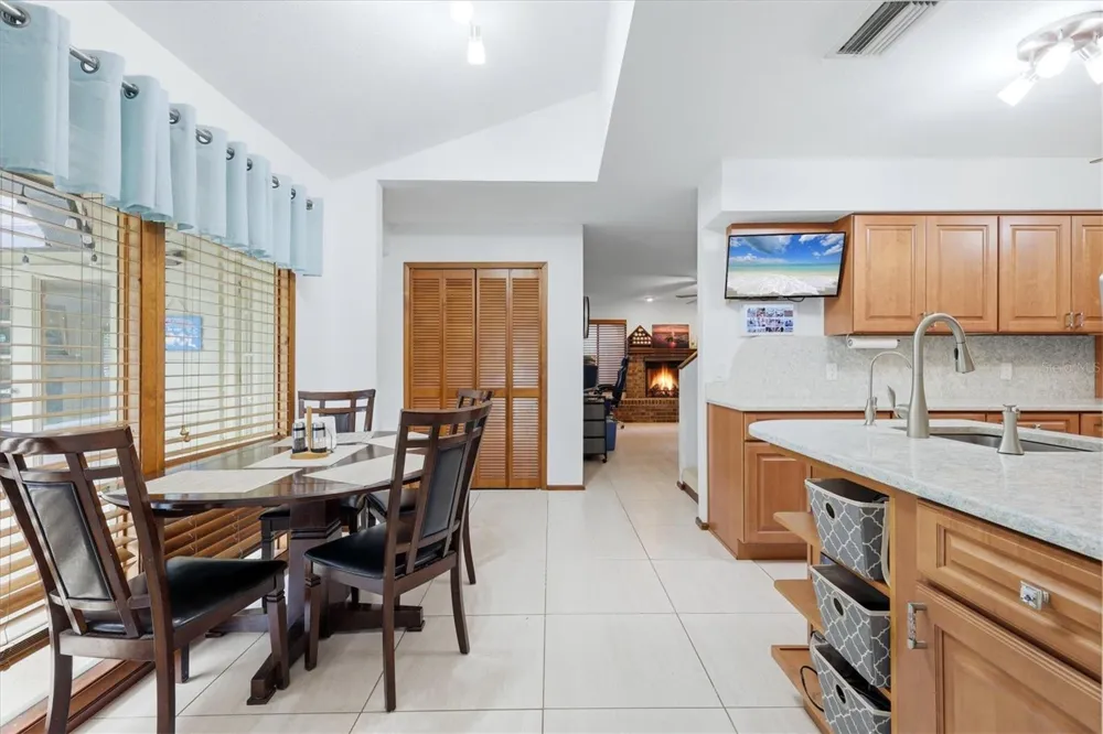 1063 GREYSTONE LANE Sarasota, FL 34232
