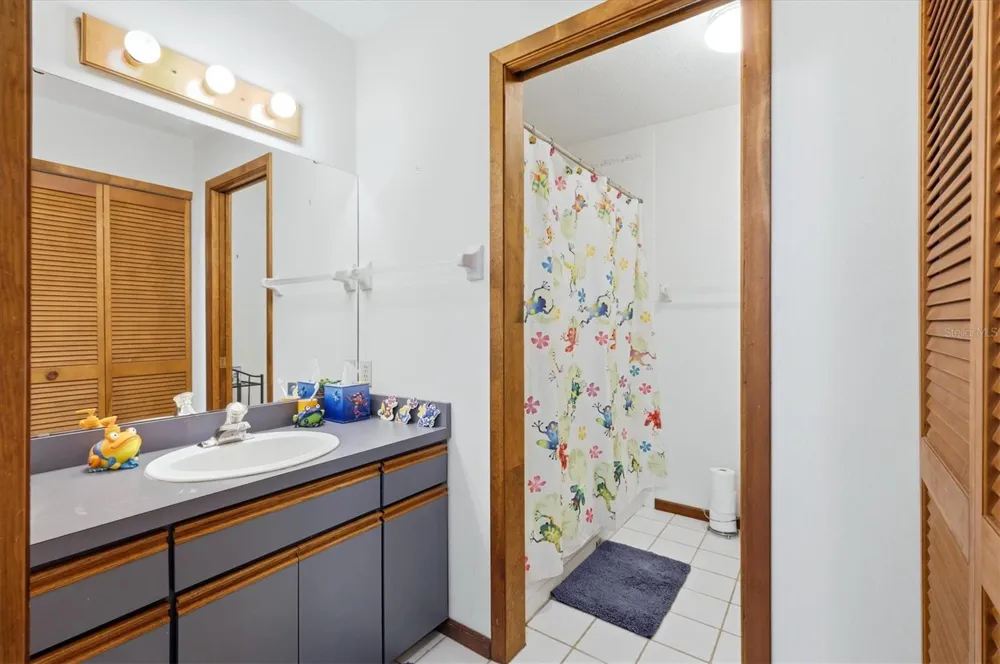 1063 GREYSTONE LANE Sarasota, FL 34232