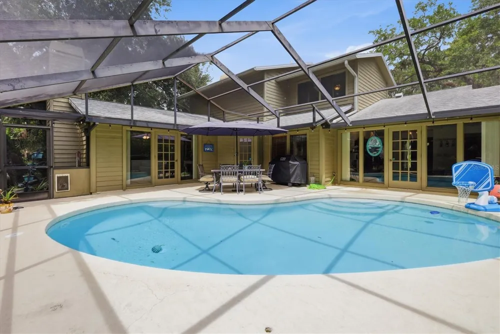 1063 GREYSTONE LANE Sarasota, FL 34232