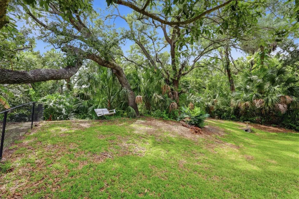 1063 GREYSTONE LANE Sarasota, FL 34232
