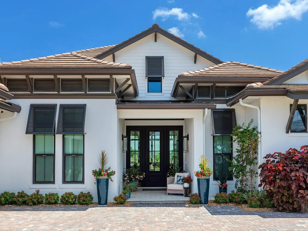 1095 BLUE SHELL LOOP Sarasota, FL 34240
