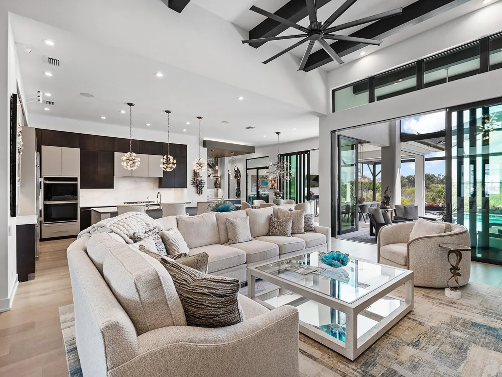 1095 BLUE SHELL LOOP Sarasota, FL 34240