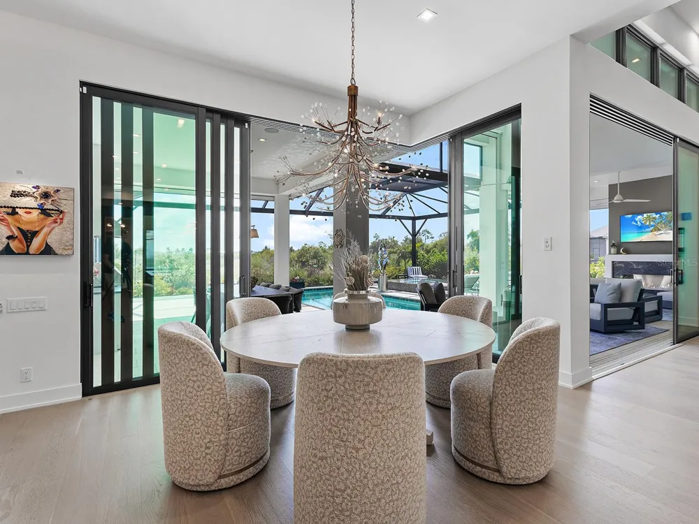 1095 BLUE SHELL LOOP Sarasota, FL 34240