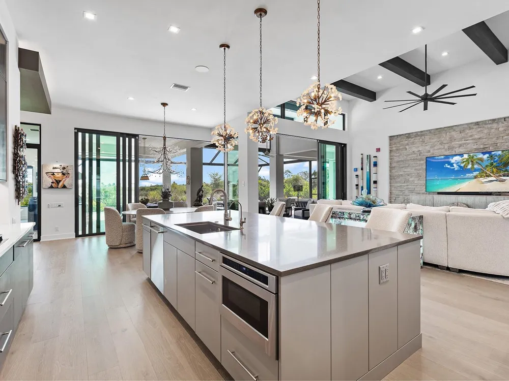 1095 BLUE SHELL LOOP Sarasota, FL 34240