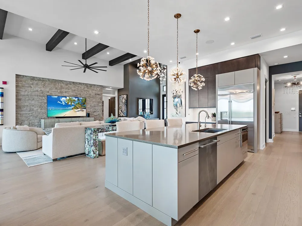 1095 BLUE SHELL LOOP Sarasota, FL 34240