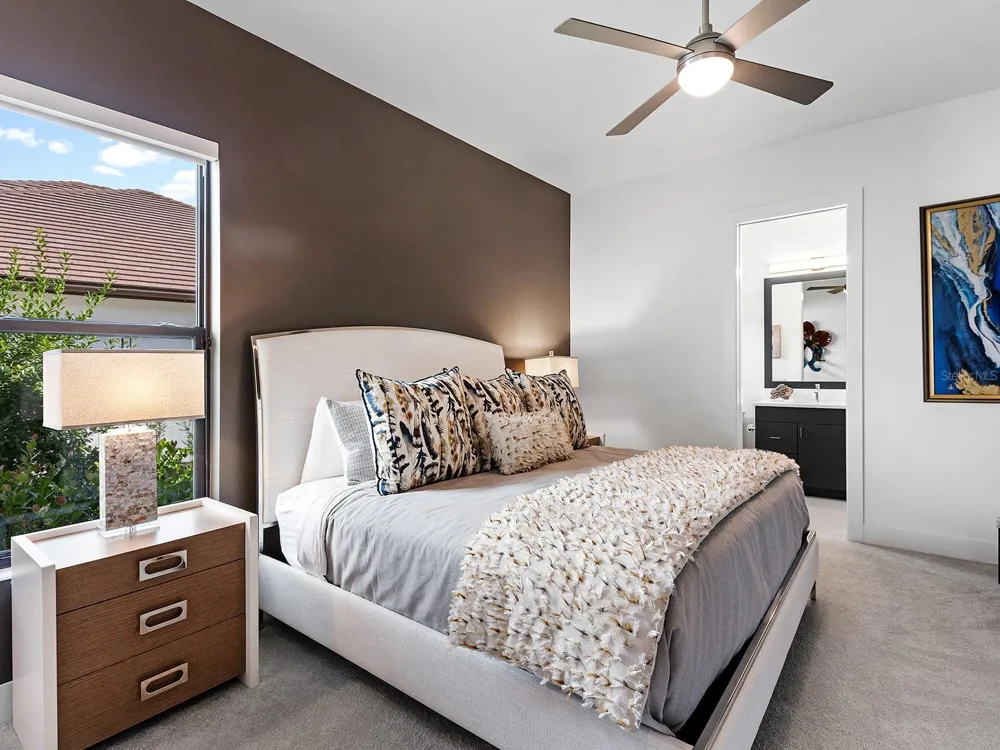 1095 BLUE SHELL LOOP Sarasota, FL 34240