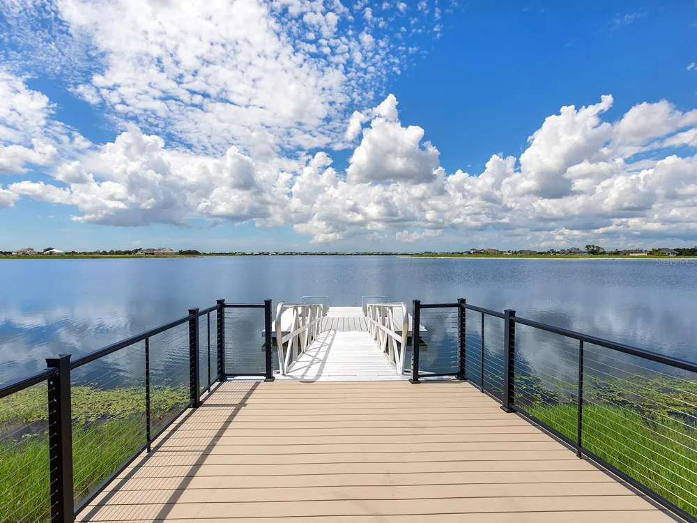1095 BLUE SHELL LOOP Sarasota, FL 34240