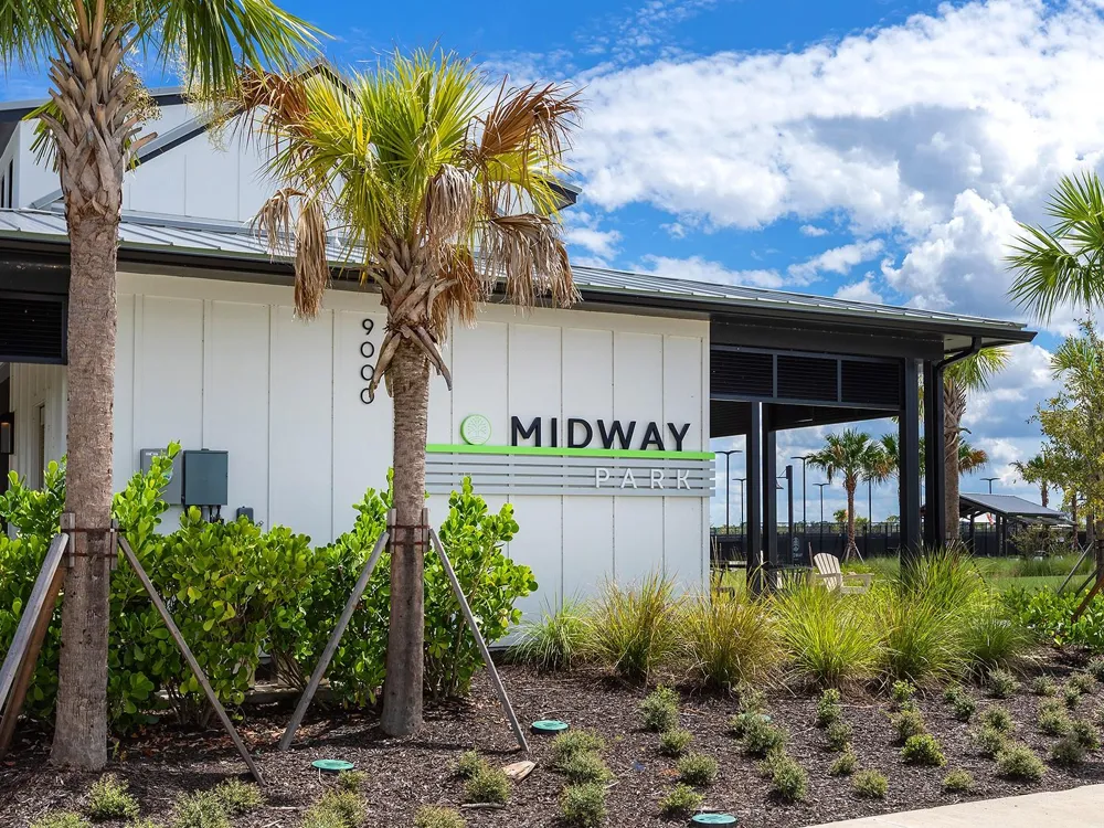 1095 BLUE SHELL LOOP Sarasota, FL 34240