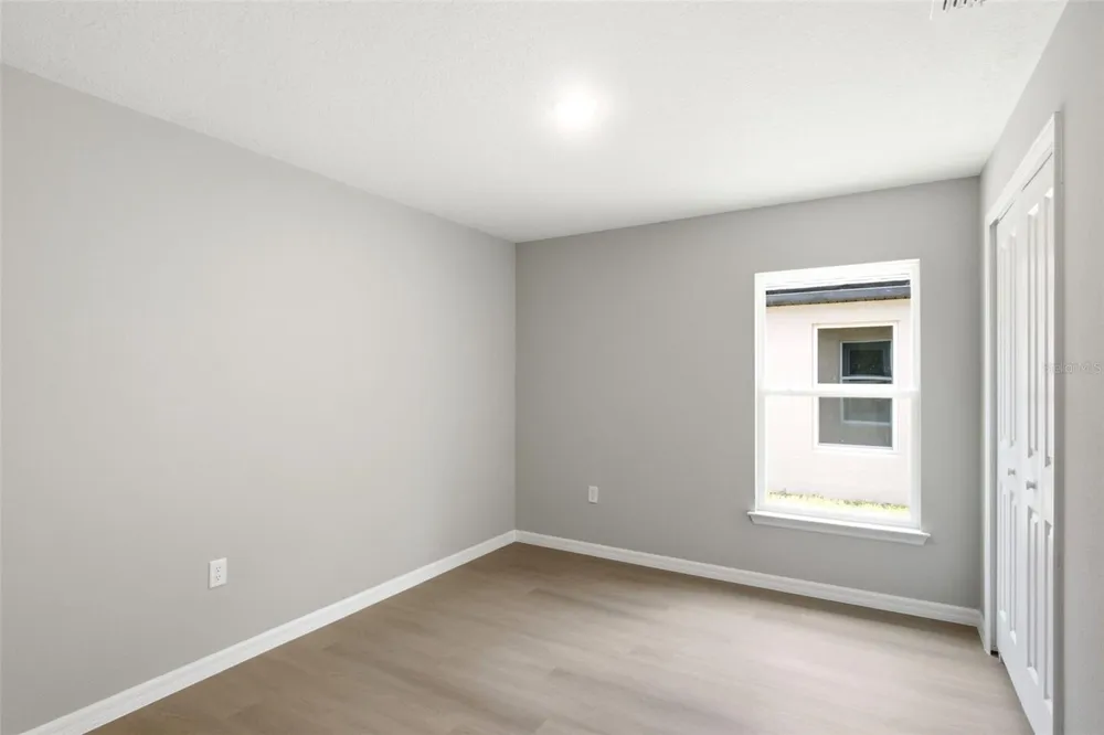 2107 SUANEE AVENUE #200 Eustis, FL 32726