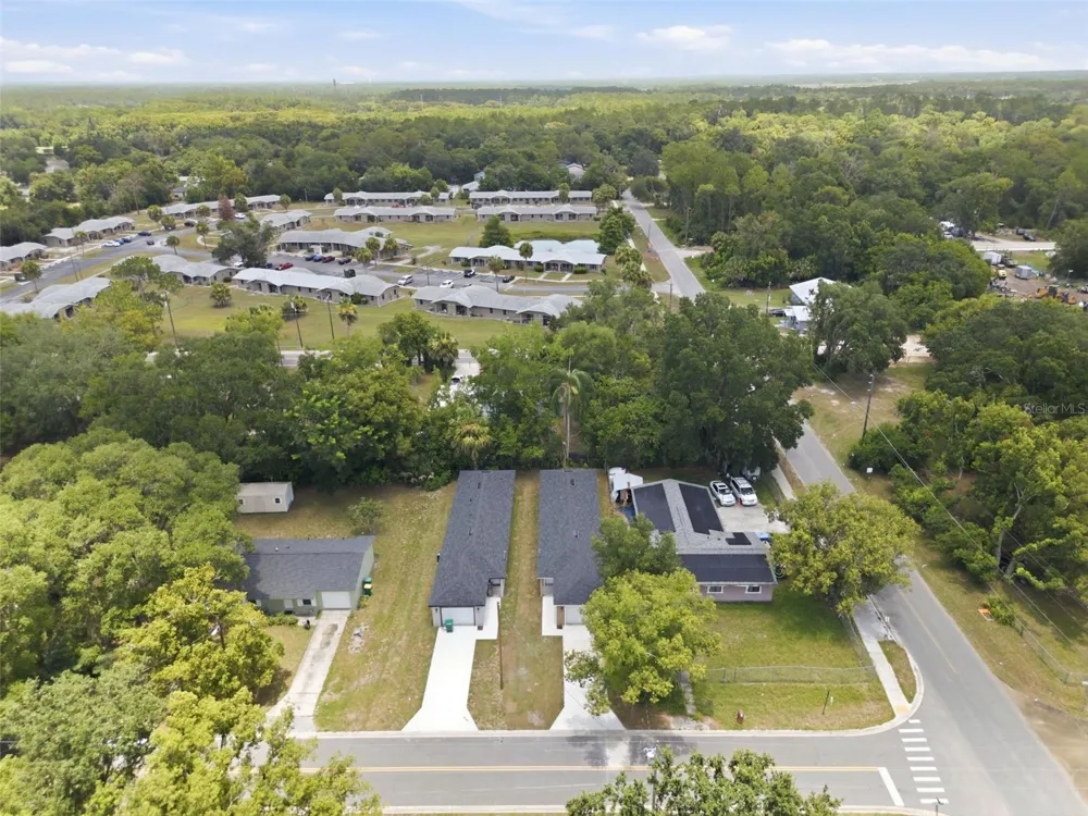 2107 SUANEE AVENUE #200 Eustis, FL 32726