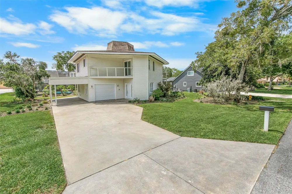 38 LAZY EIGHT DRIVE Port Orange, FL 32128