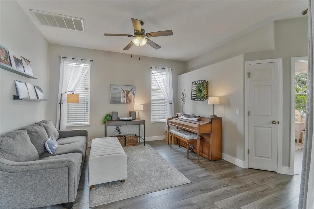 8706 LINEBROOK DRIVE Trinity, FL 34655