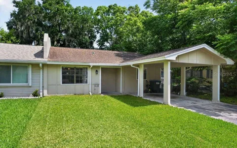 912 ROYAL OAK COURT