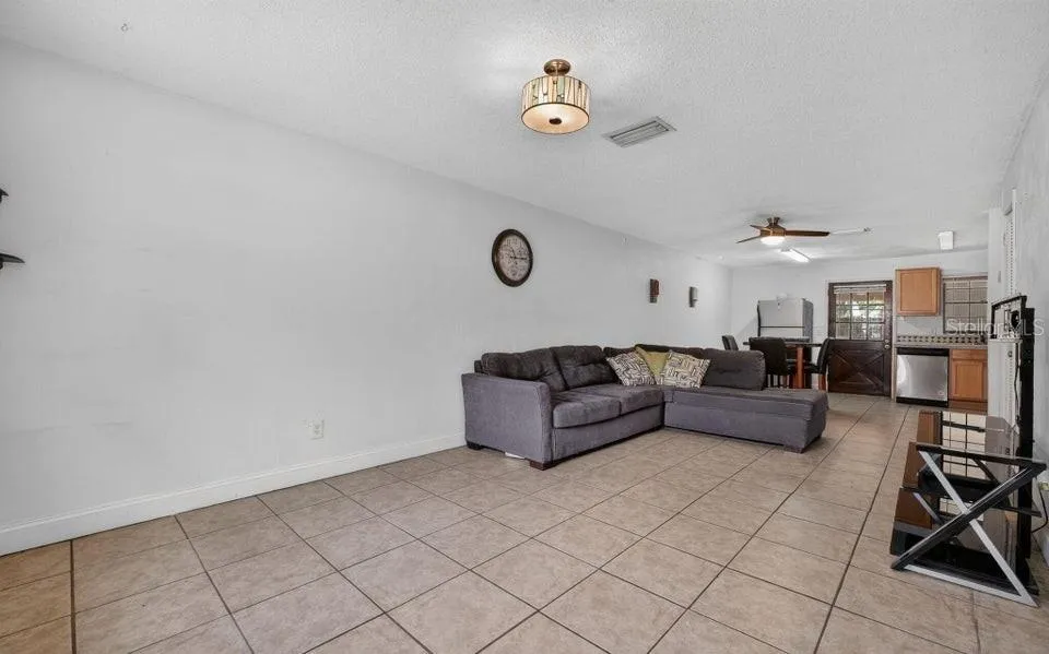 912 ROYAL OAK COURT Holly Hill, FL 32117