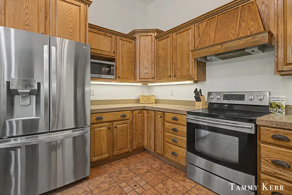 6220 146th Avenue Holland, MI 49423