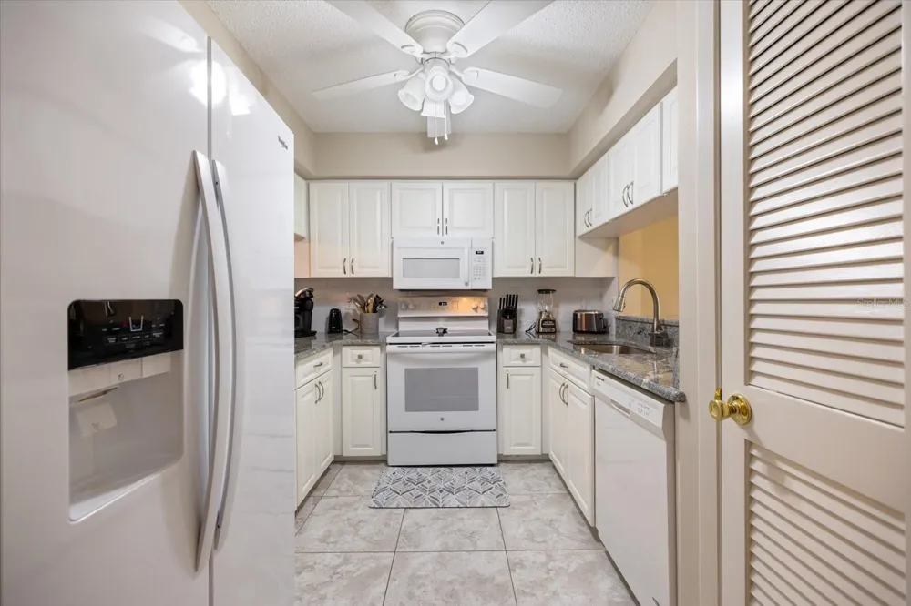 772 BIRD BAY DRIVE #104 Venice, FL 34285