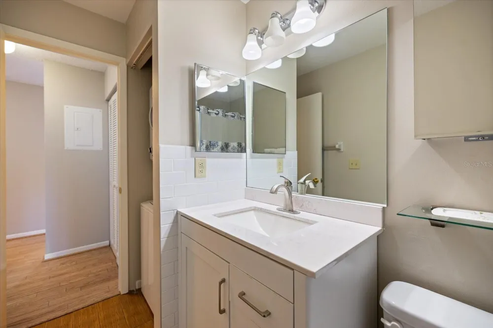 772 BIRD BAY DRIVE #104 Venice, FL 34285