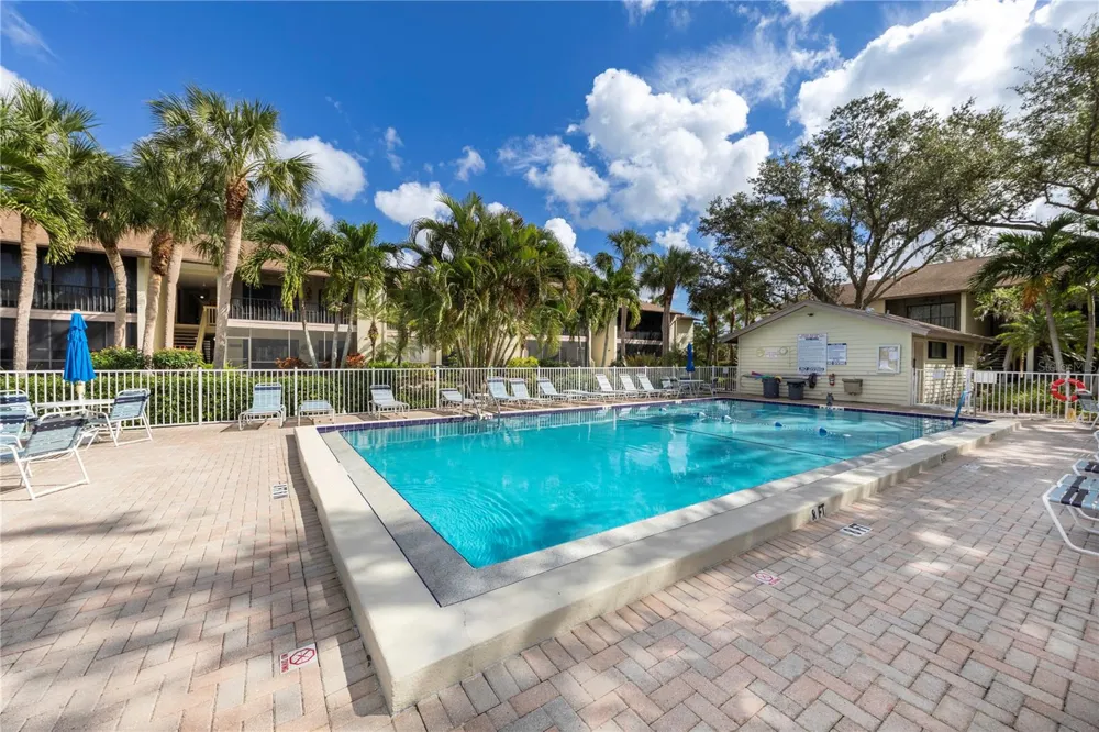 772 BIRD BAY DRIVE #104 Venice, FL 34285