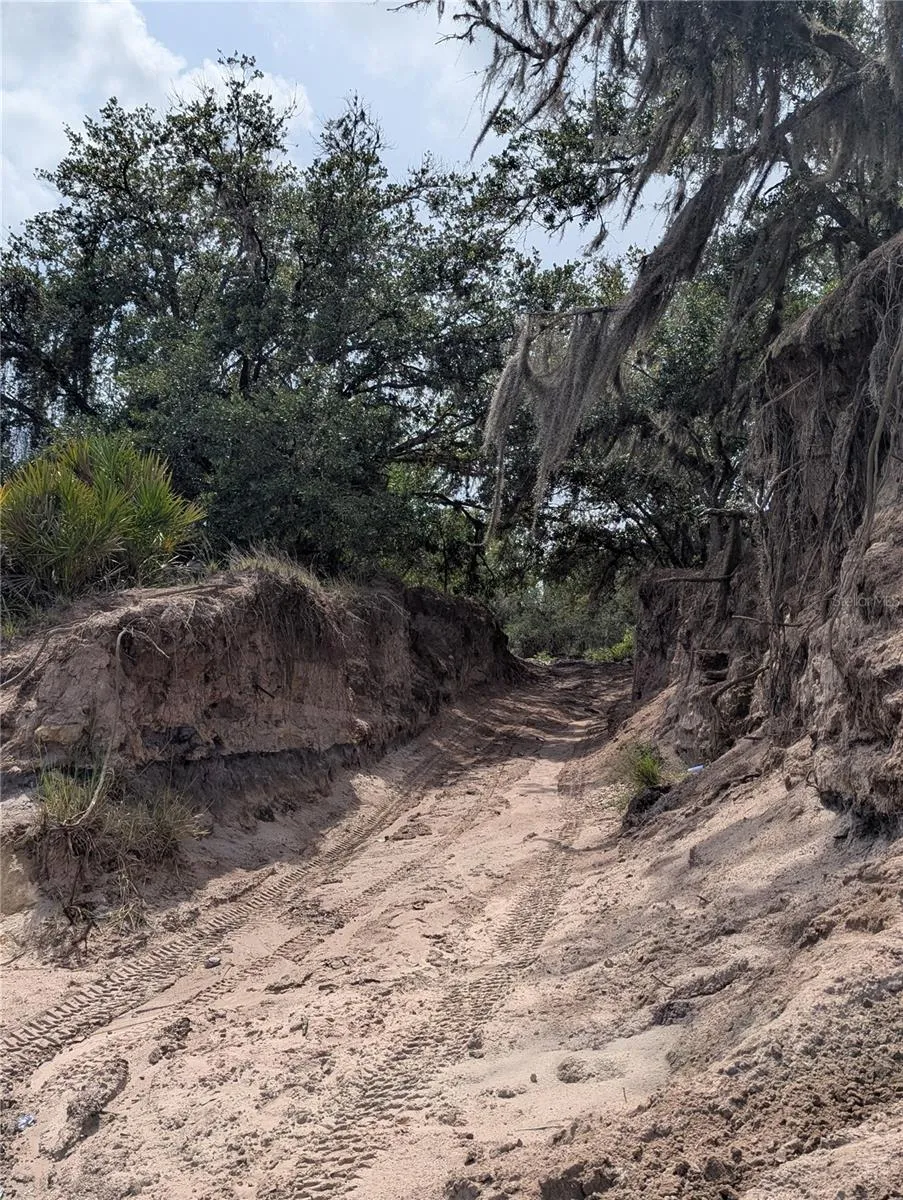 HOLOPAW GROVES ROAD St Cloud, FL 34771