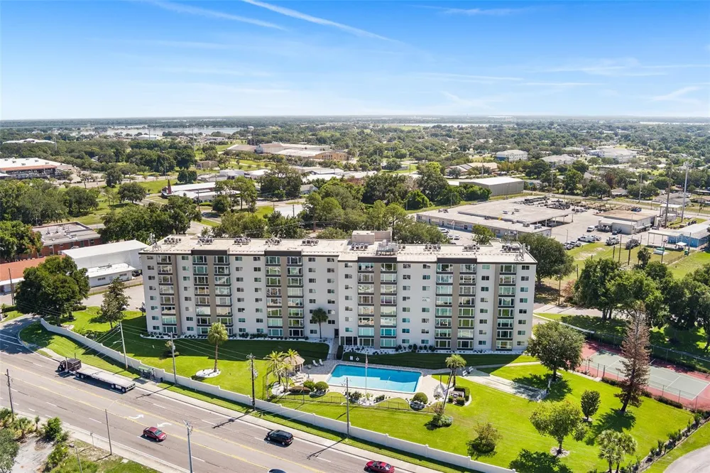 1776 6TH STREET NW #807 Winter Haven, FL 33881