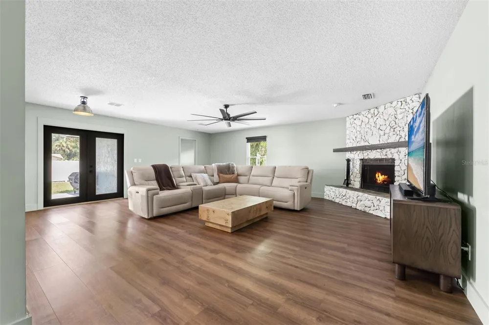 2817 YULE TREE DRIVE Edgewater, FL 32141