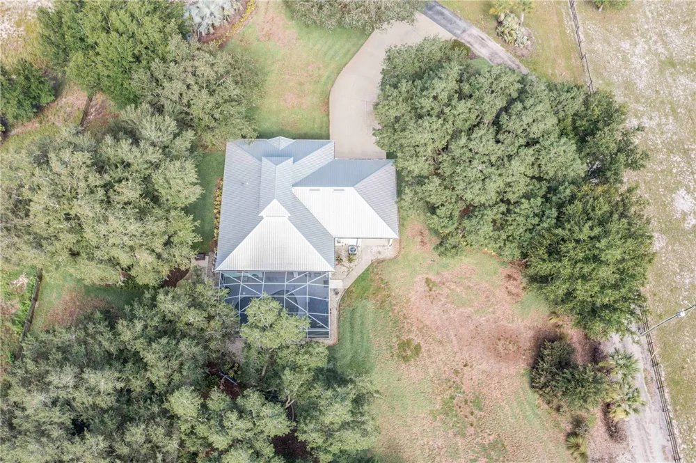 2424 BURNS AVENUE Lake Wales, FL 33898