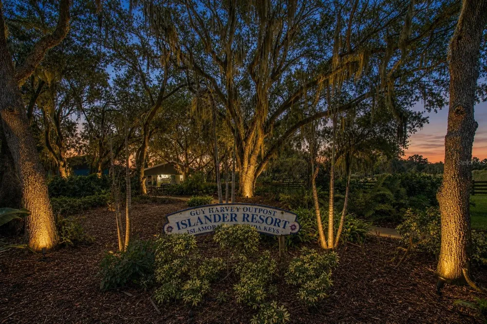 2424 BURNS AVENUE Lake Wales, FL 33898