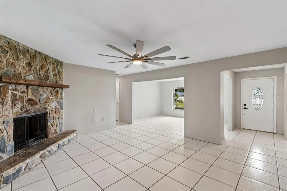 400 E SILVER STAR ROAD Ocoee, FL 34761