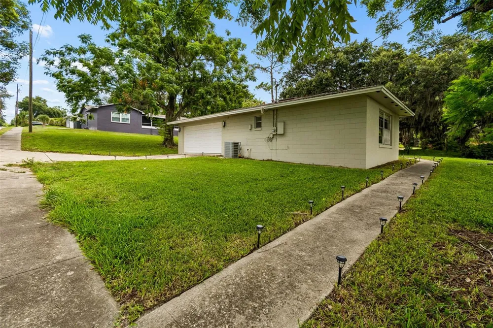 400 E SILVER STAR ROAD Ocoee, FL 34761