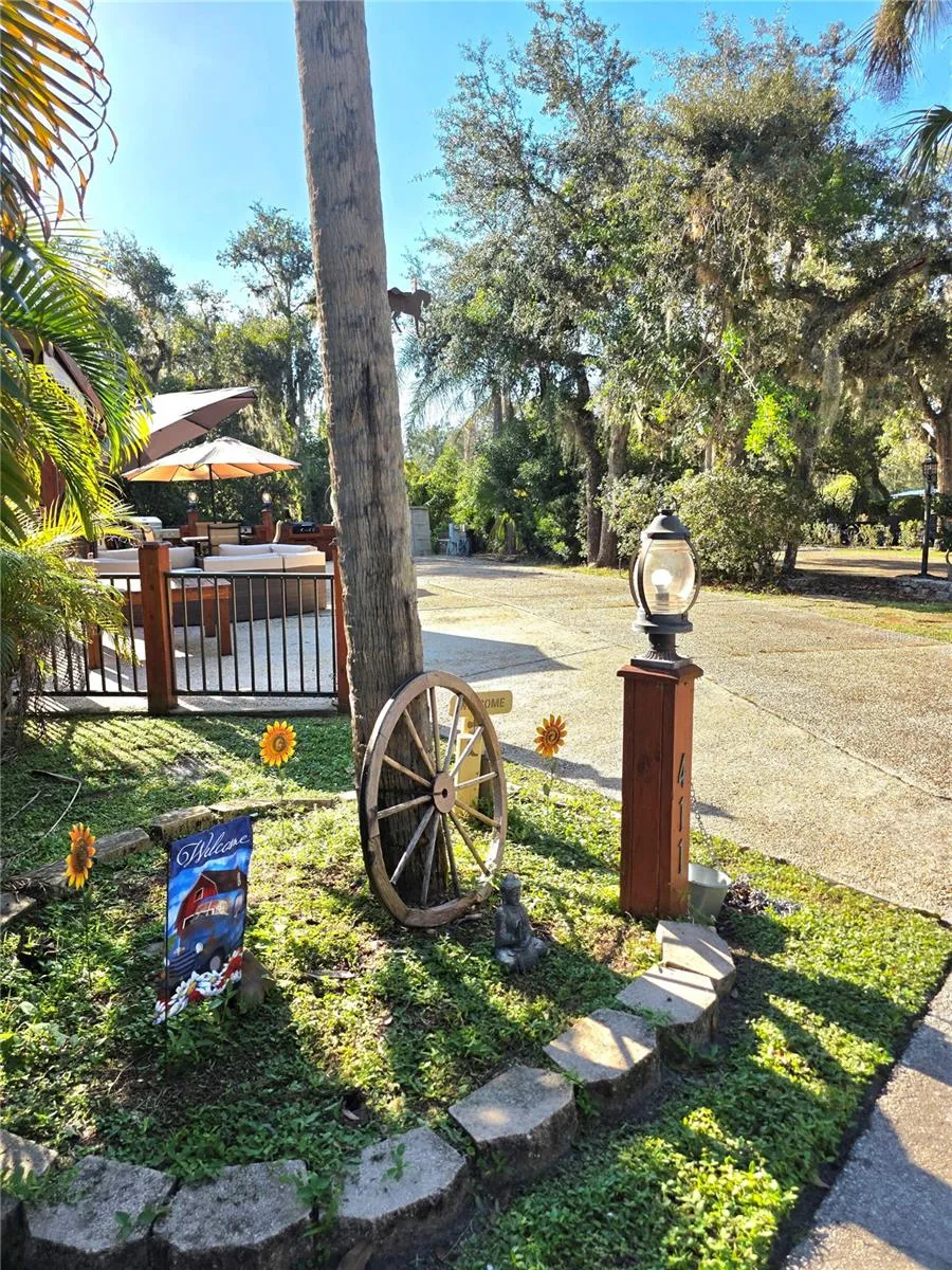 411 LONGHORN DRIVE Lake Wales, FL 33853