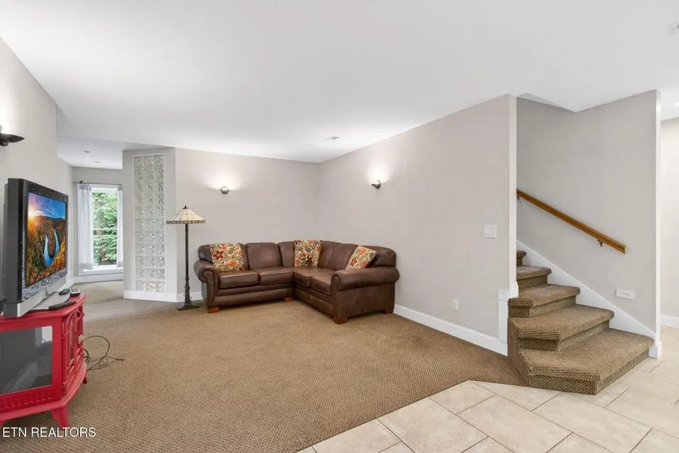 150 Lynhurst Dr Crossville, TN 38558