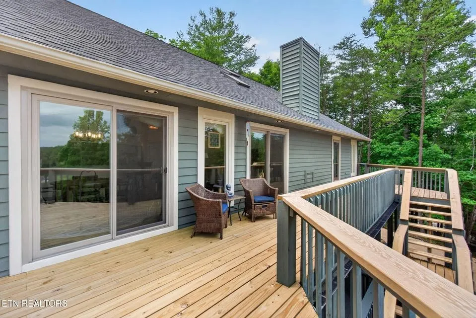 150 Lynhurst Dr Crossville, TN 38558