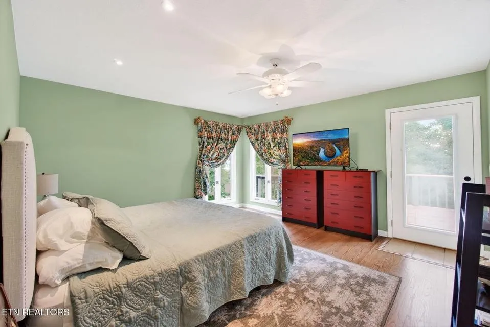 150 Lynhurst Dr Crossville, TN 38558